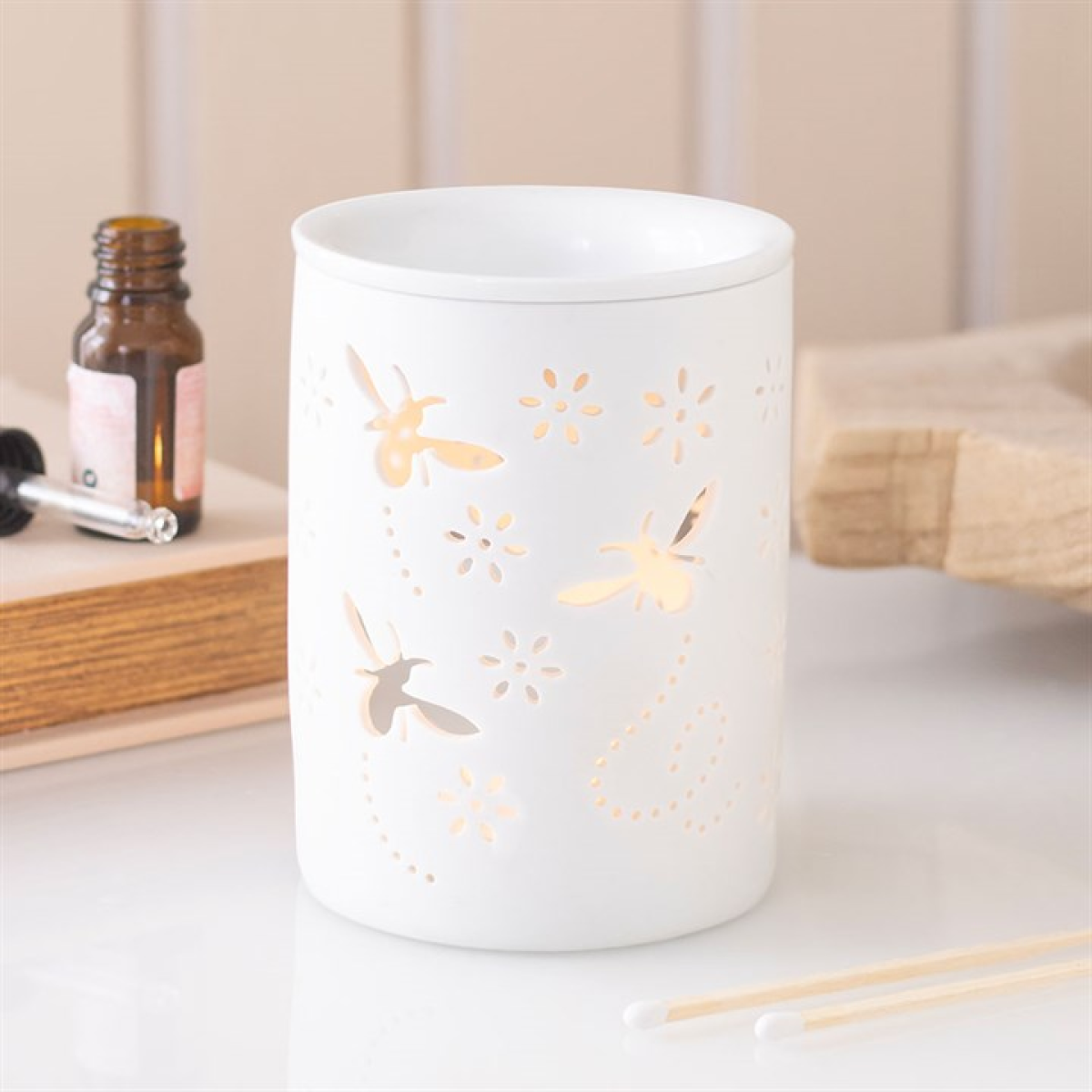 White Bee and Flower Cut Out Oil Burner